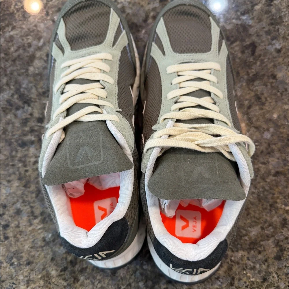 VEJA CONDOR ROYALE ALVEOMESH RUNNING SHOES - Picture 3 of 12